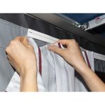 Panel frontal Blocker Pro 325 gris claro y oscuro con ventana de Fiamma - Imagen 6