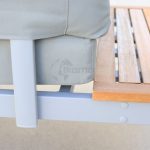 Sofa 2 Plazas Bérgamo Con Mesa Lateral En Aluminio Y Madera De Eucalipto Imitacion Teka En Color Gris.
 de Chillvert - Imagen 4